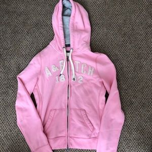 Women’s pink zip up hoodie